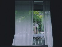 Offenes Fenster s​orgt für Frischluft