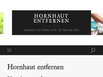 Hornhaut entfernen m​it Bimsstein